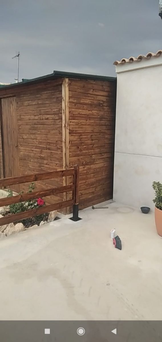 CASETAS de madera y muebles a medida