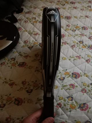 Pala Pádel Adidas Sootar CTRL nueva de segunda mano por 58 EUR en Leganés  en WALLAPOP