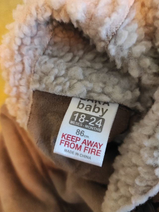 Abrigo Zara baby 18-24 meses.