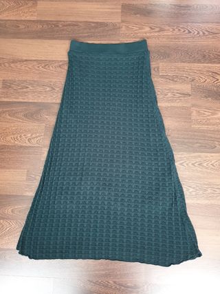 Falda punto Zara de segunda mano por 11 EUR en Vigo en WALLAPOP
