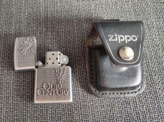 Zippo NUEVO Edición Our Century + funda de piel 