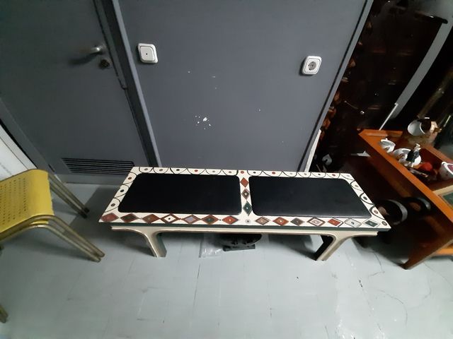 Banco vestidor de segunda mano por 30 EUR en Areeta en WALLAPOP