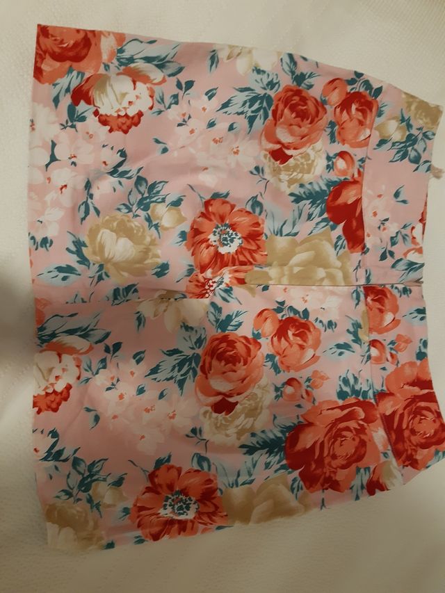 Minifalda de flores