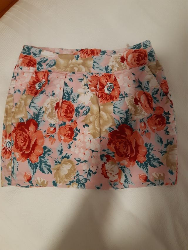 Minifalda de flores