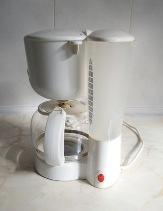 Cafetera goteo Bluesky de segunda mano por 8 EUR en Madrid en WALLAPOP