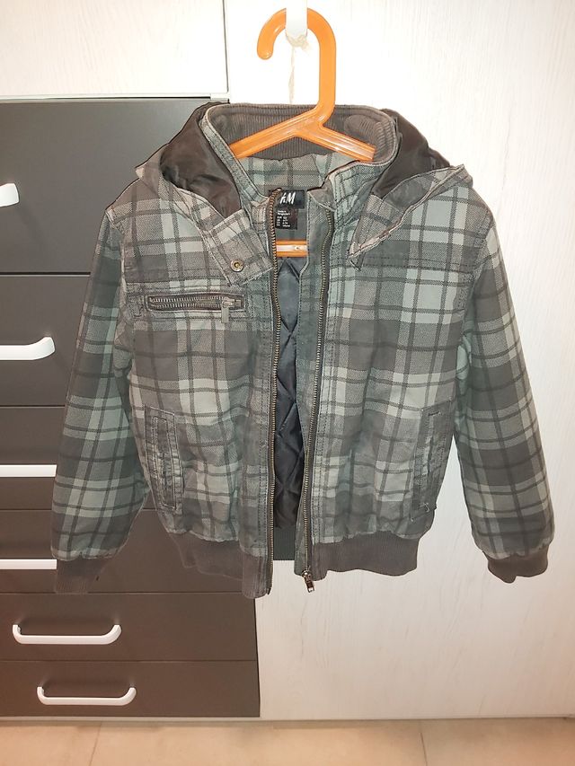 Cazadora niño, talla 6-7 años.