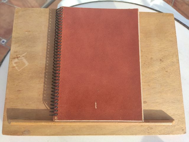 ATRIL DE MADERA ANTIGUO