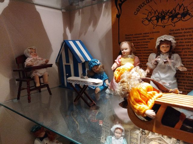 63 Muñecas victorianas de porcelana