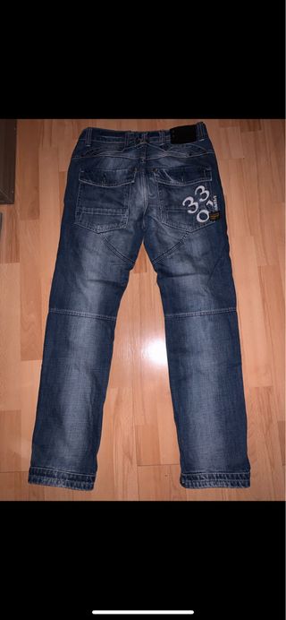 Tejanos G-Star talla 40 de segunda mano por 25 EUR en Badalona en WALLAPOP