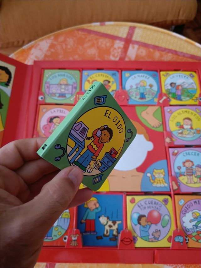 Juego de libritos infantiles sobre el cuerpo