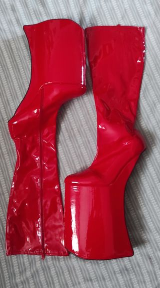 Botas Drag Queen de segunda mano por 450 EUR en Ronda en WALLAPOP