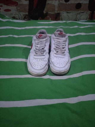 Nike parecidas a las Air force 1 de segunda mano por 30 EUR en Santander en  WALLAPOP
