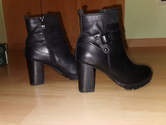 Botas de piel