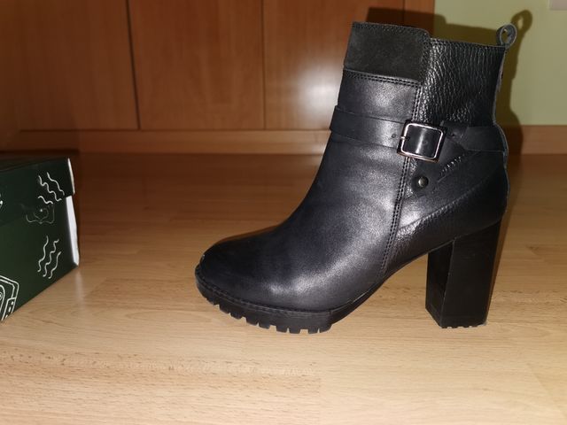 Botas de piel