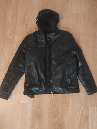 Chaqueta fórmula joven de segunda mano por 15 EUR en Vitoria-Gasteiz en  WALLAPOP