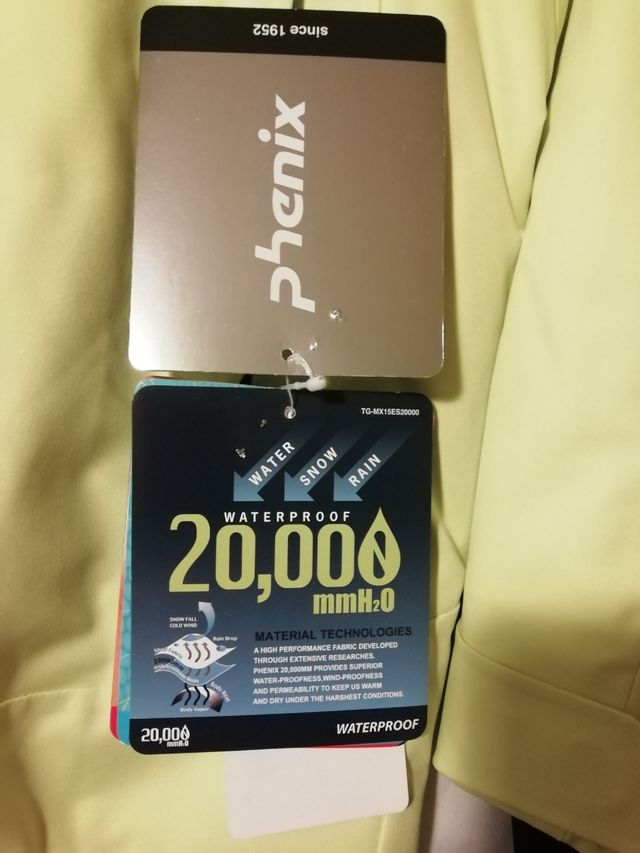 Cazadora de esqui, Phenix