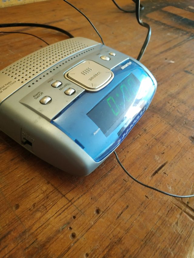 radio reloj despertador