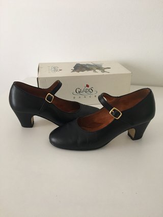 Zapatos de flamenco Gladis T35 de segunda mano por 8 EUR en El Masnou en  WALLAPOP