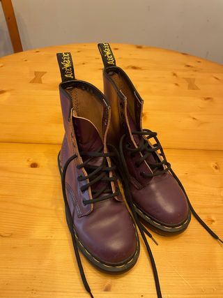 dr martens moradas charol