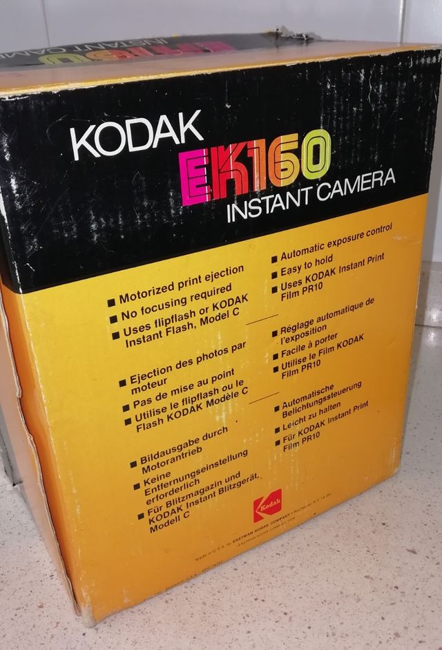 INSTANT CAMARA KODAK EK160 Con su caja y manuales.
