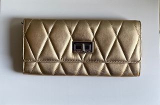 Clutch Gloria Ortiz piel nuevo de segunda mano por 16 EUR en Alcorcón en  WALLAPOP