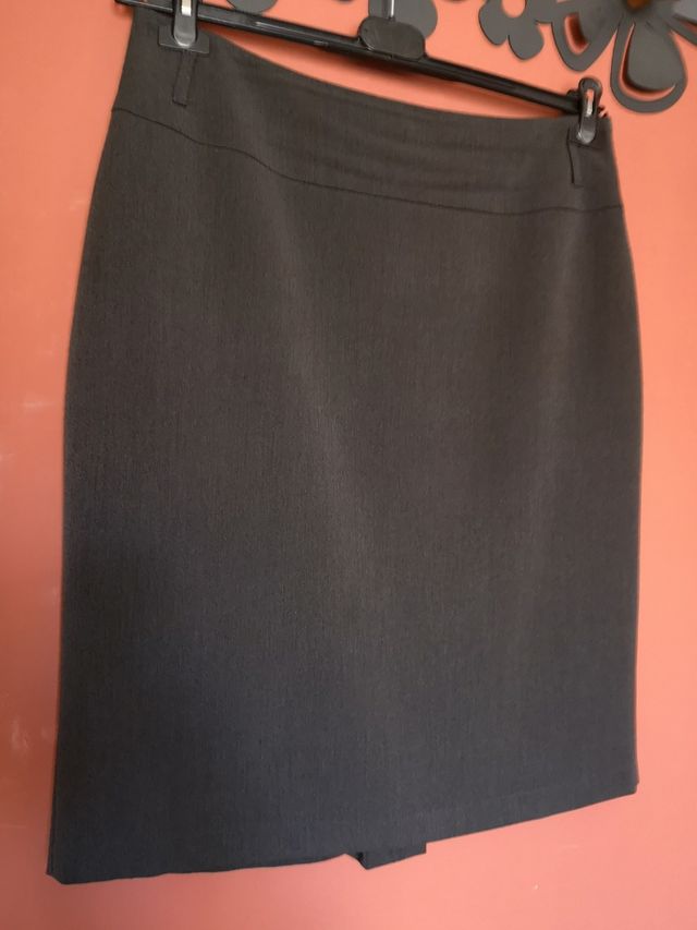 Gonna lunghezza al ginocchio