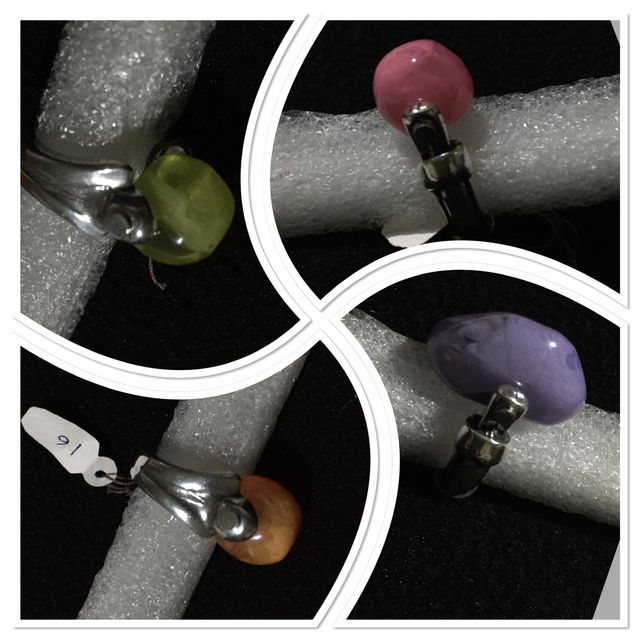 Anillo nuevo zamak con baño de plata y piedra