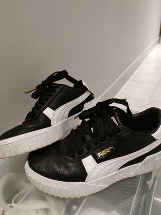 Zapatillas PUMA 36 de segunda mano por 16 EUR en Sanxenxo en WALLAPOP