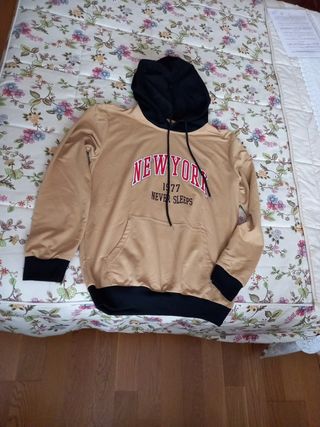 Sudadera Shein talla M nueva de segunda mano por 5 EUR en Segovia en  WALLAPOP