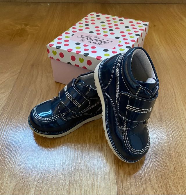 Bota unisex talla 22