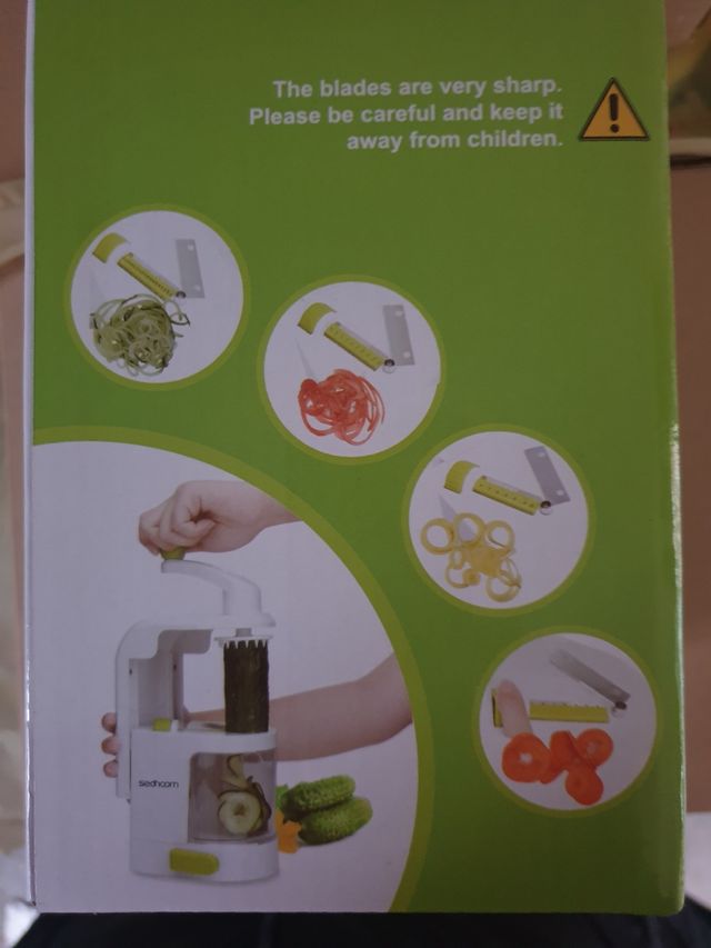 Affettaverdure con accessori