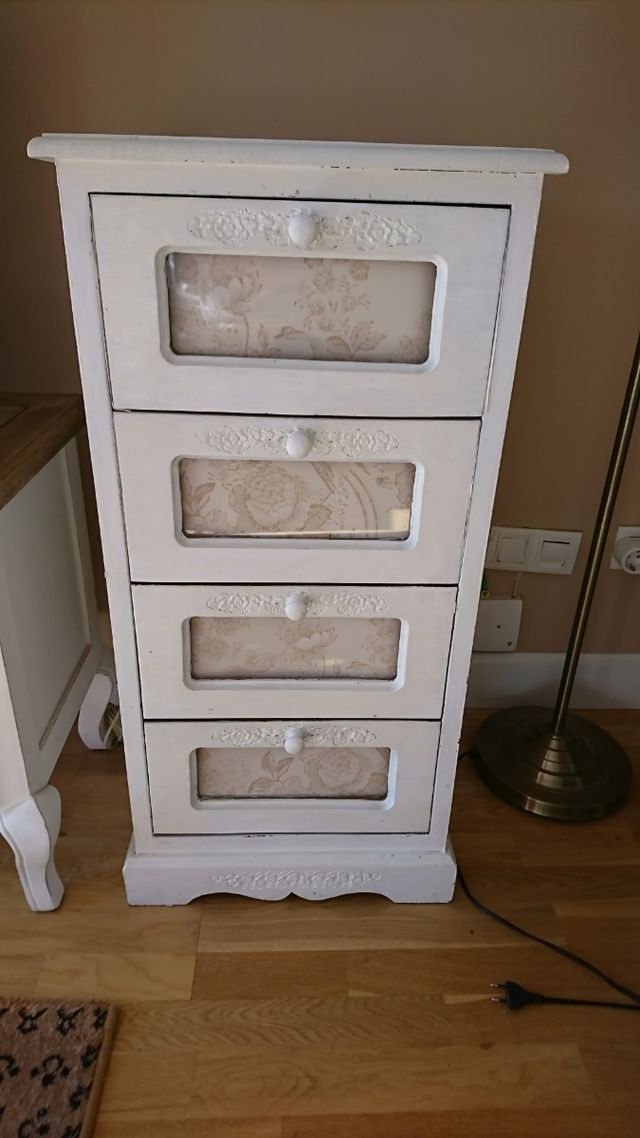 Cajonera, mueble auxiliar de madera