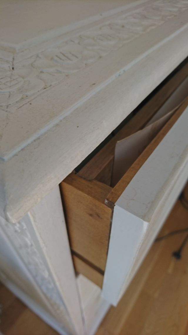 Cajonera, mueble auxiliar de madera