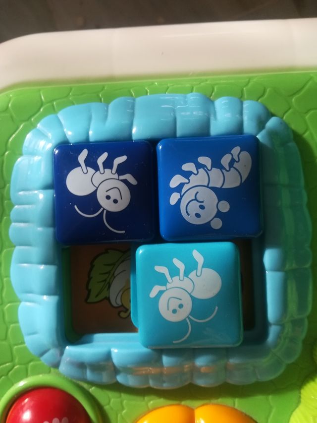 Mesa de actividades chicco