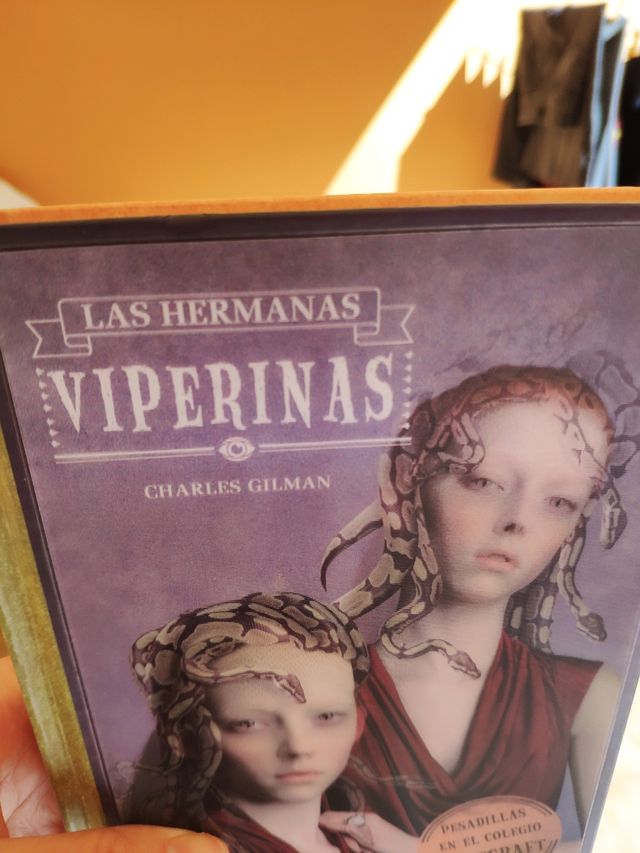 Libro"Las lenguas viperinas" de Charles Gilman