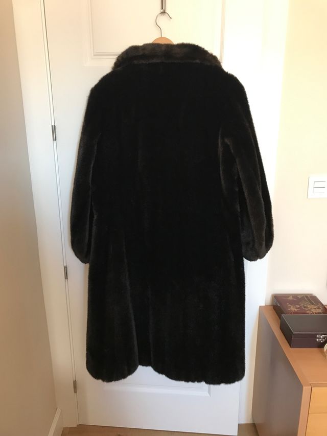 Abrigo piel sintetica Talla 44