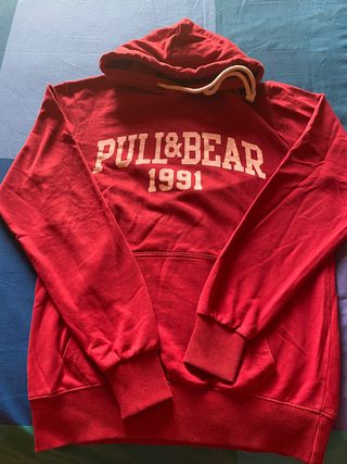 Sudadera roja Pull \u0026amp; Bear de segunda mano por 5 EUR en Terrassa en  WALLAPOP