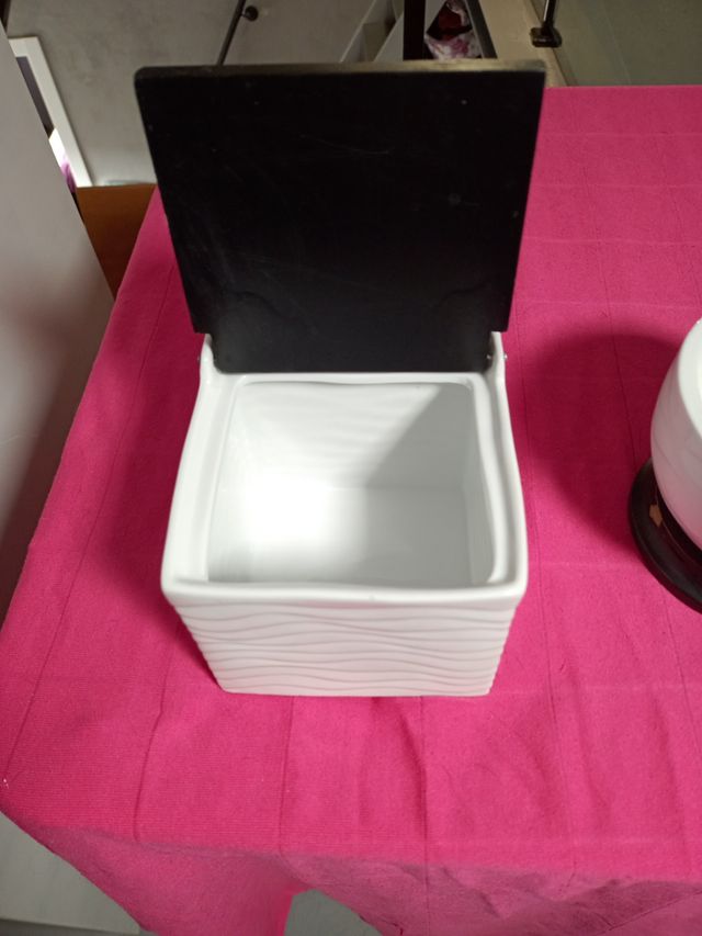 Juego de Porcelana fina salero y mortero