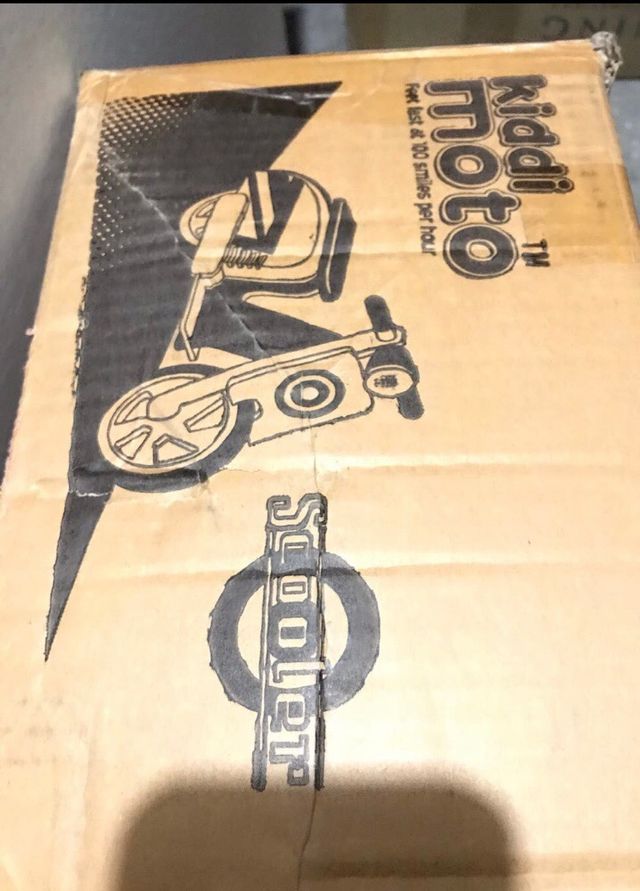 Moto Vespa de madera Kiddi Moto