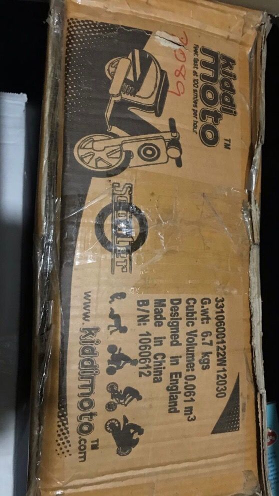 Moto Vespa de madera Kiddi Moto