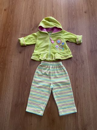 Chándal bebé niña, Dudu 3 meses de segunda mano por 8 EUR en Ciudad Real en  WALLAPOP