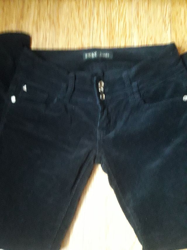Pantalón negro T40 pana