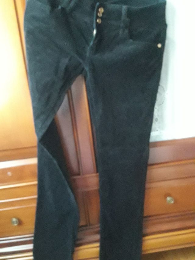 Pantalón negro T40 pana