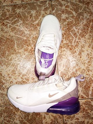 Nike air max 270 36,5 de segunda mano por 85 EUR en Barcelona en WALLAPOP