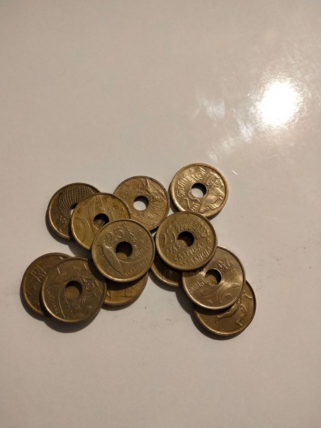 25 pesetas
