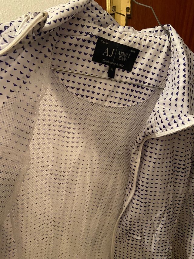 Chubasquero Armani jeans