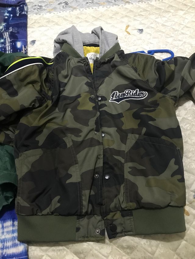 Cazadora zara entretiempo 8/9años