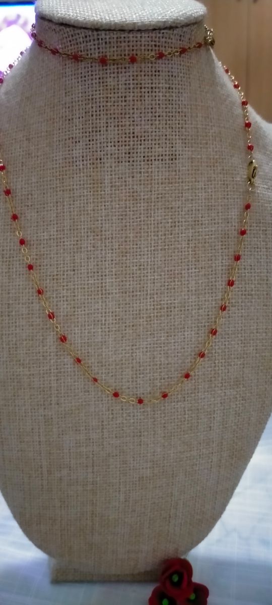 Gargantilla y pulsera.