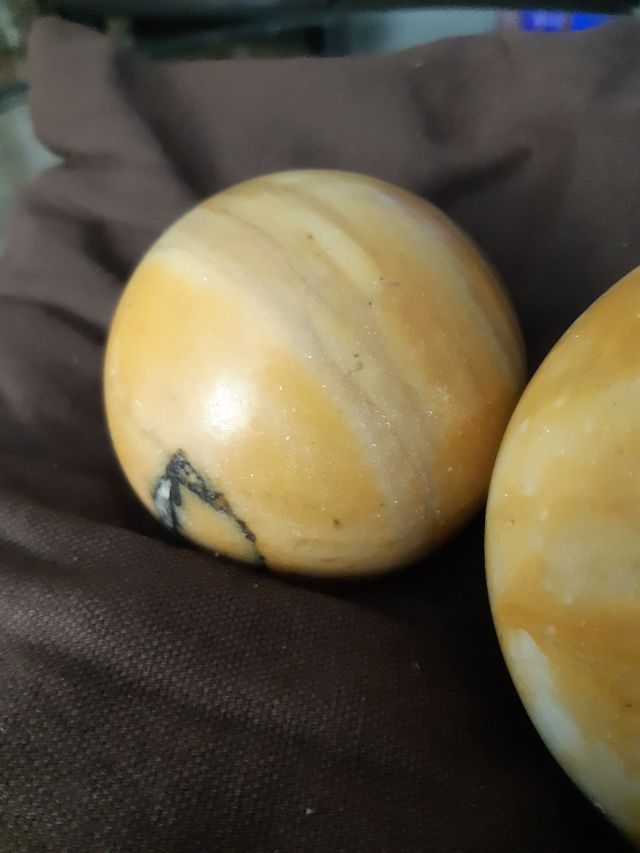 Sandalias planas marrones