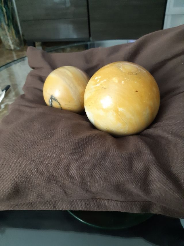 Sandalias planas marrones